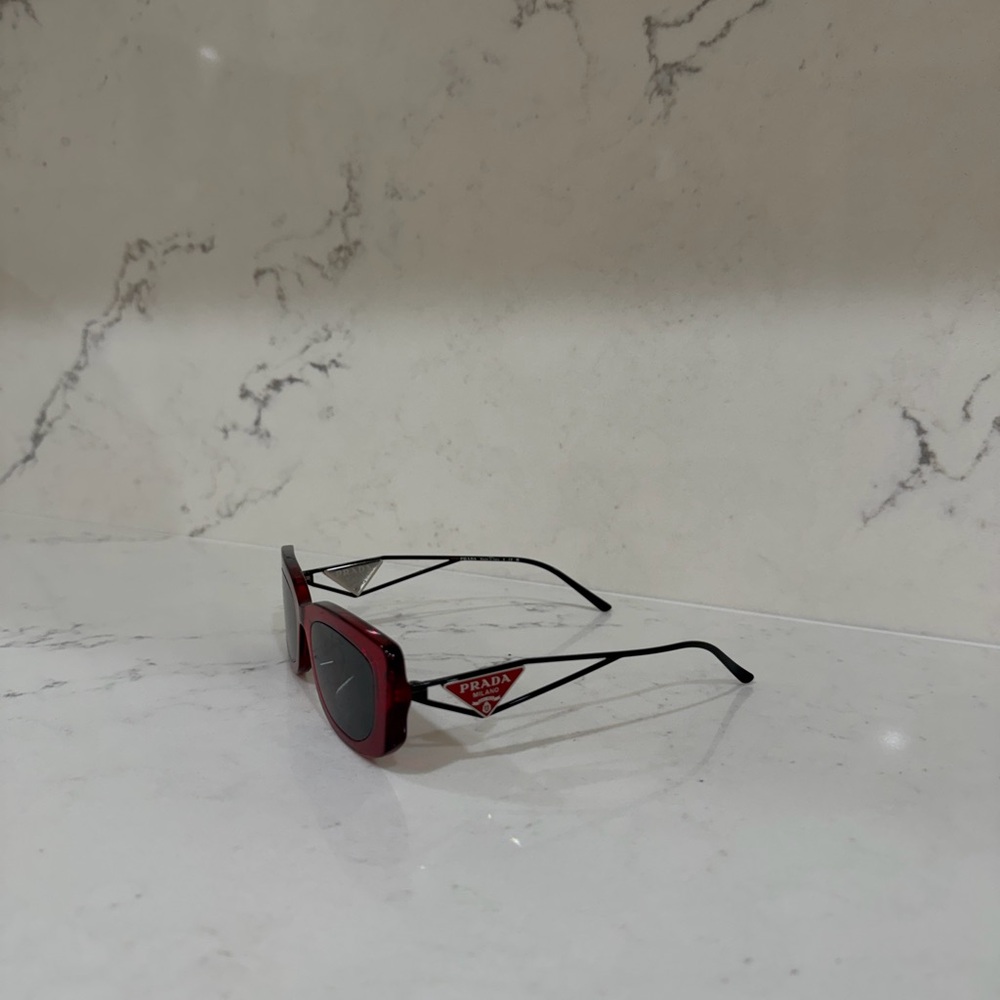 Prada Red Rectangular Sunglasses with Black Lenses - Picture 2 of 6
